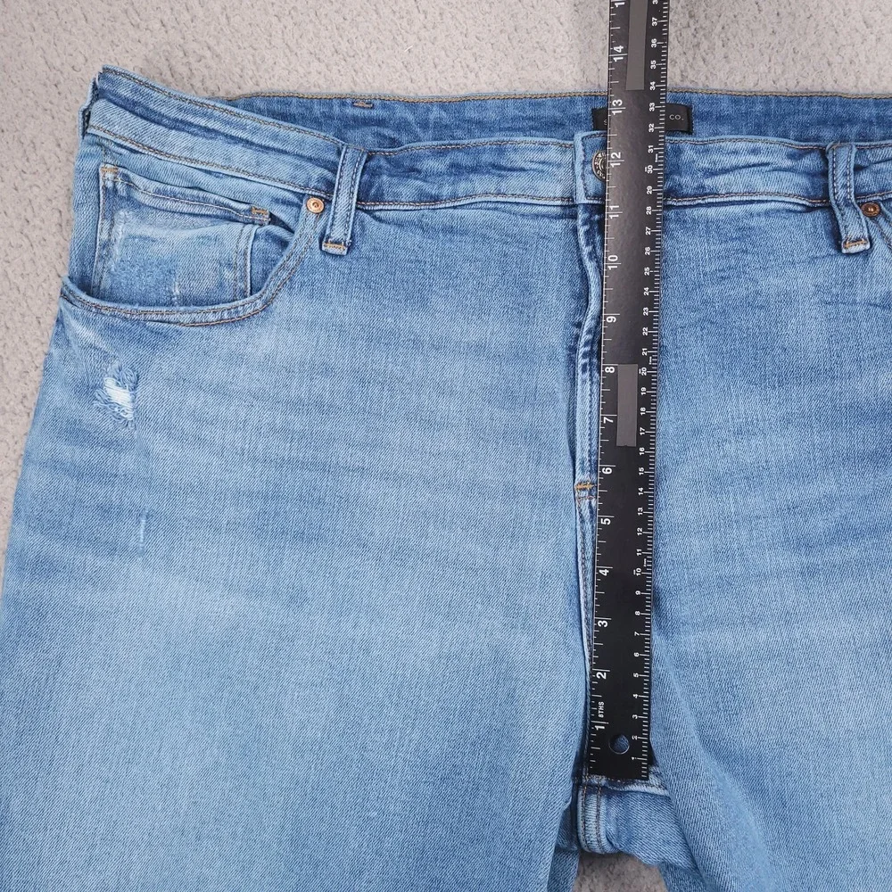 SILVER Jeans Size 22 Beau Slim Straight Girlfriend Distressed Denim 44x27